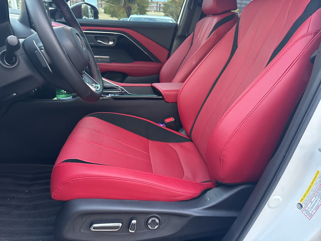 Thumbnail: 2025 Acura ADX - 5