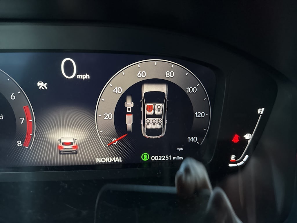 Thumbnail: 2025 Acura ADX - 9