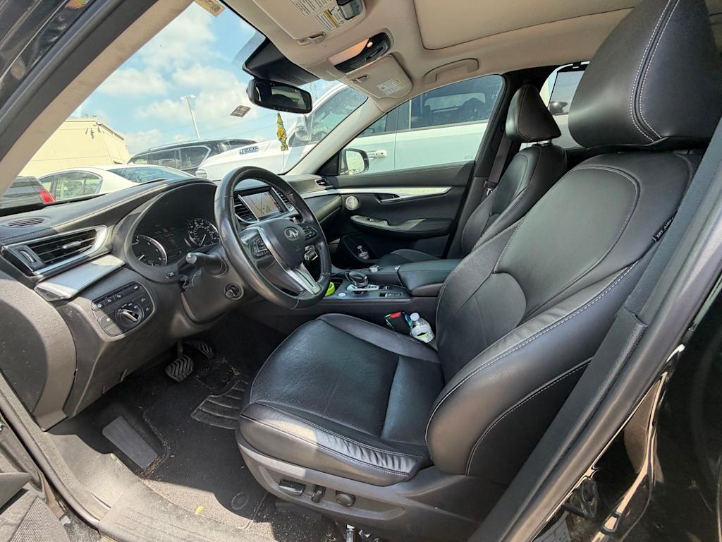 Thumbnail: 2021 INFINITI QX50 - 5