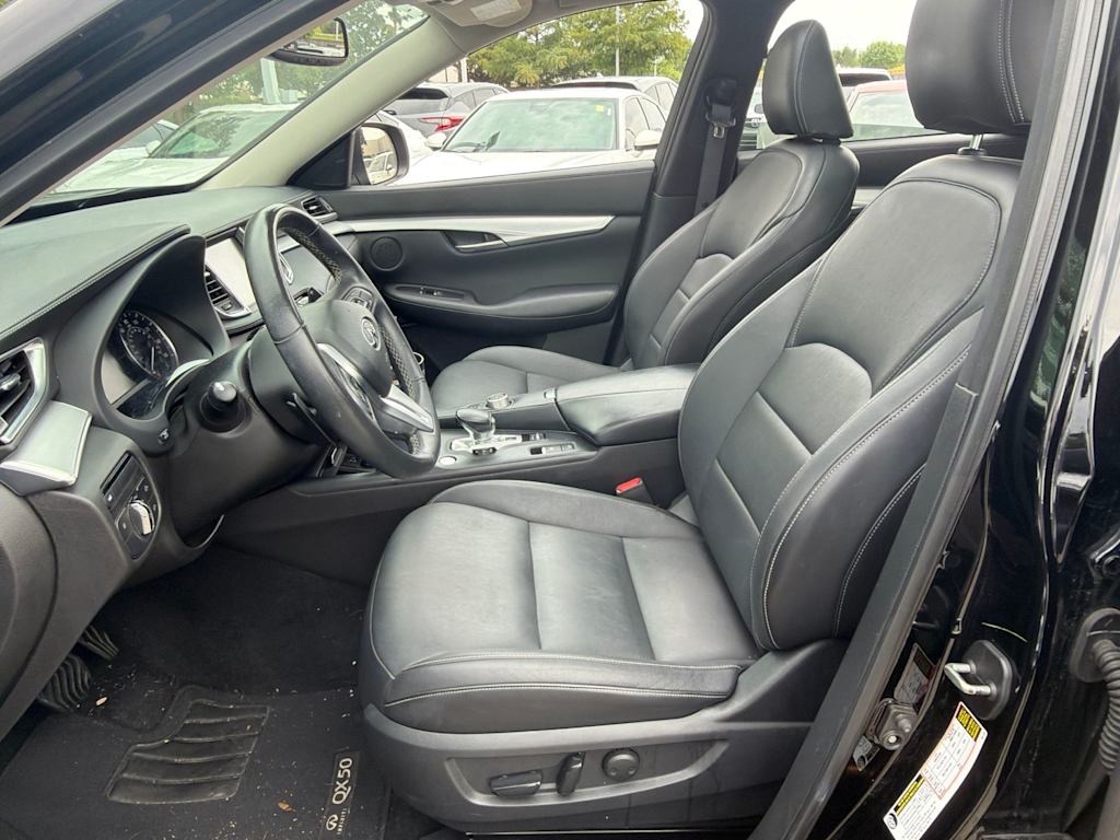 Thumbnail: 2019 INFINITI QX50 - 5