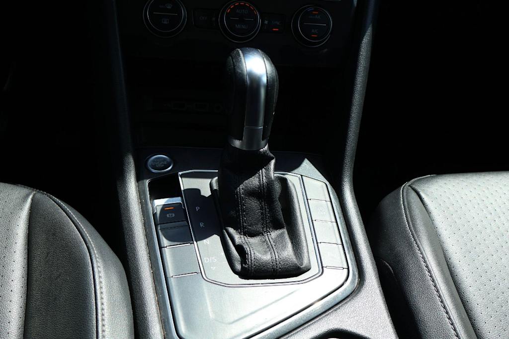 Thumbnail: 2019 Volkswagen Tiguan - 16