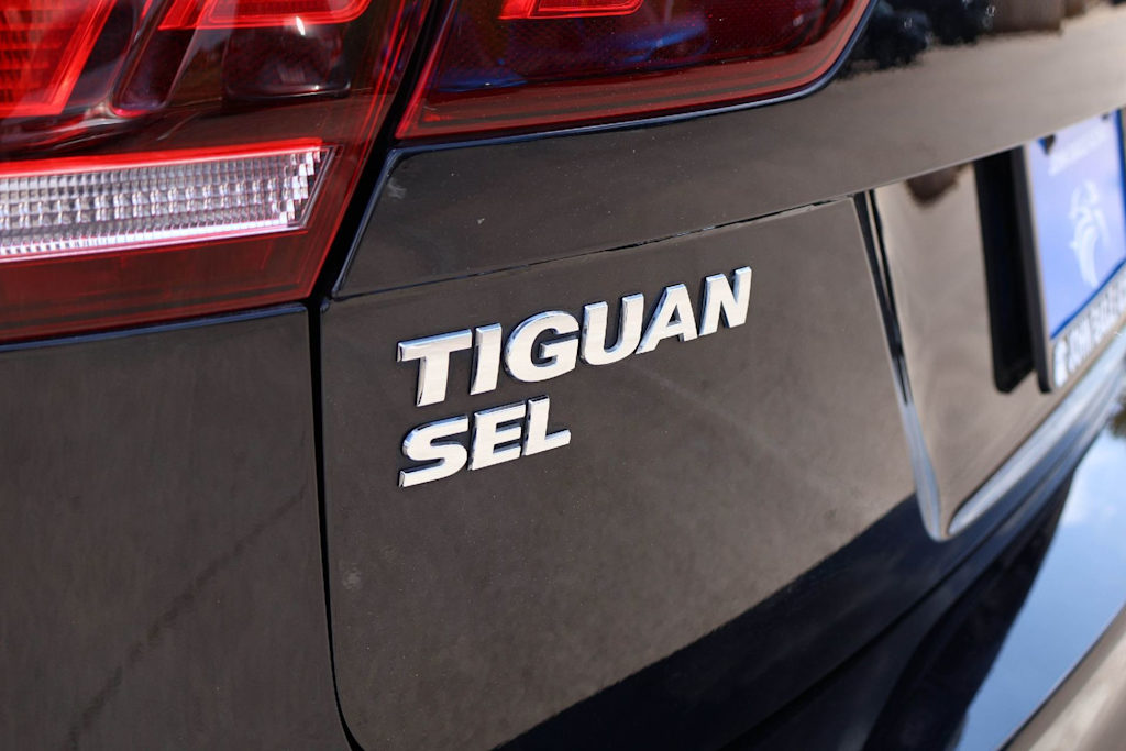 Thumbnail: 2019 Volkswagen Tiguan - 7