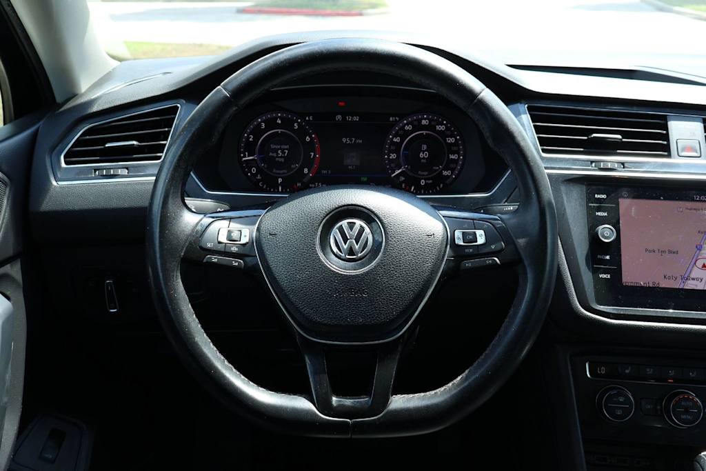 Thumbnail: 2019 Volkswagen Tiguan - 14
