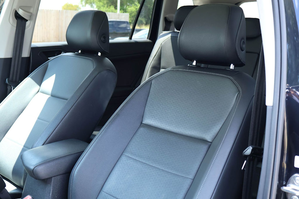 Thumbnail: 2019 Volkswagen Tiguan - 11