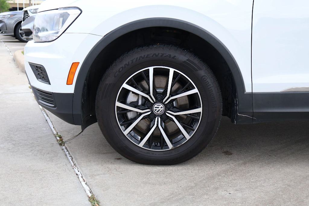 Thumbnail: 2021 Volkswagen Tiguan - 8