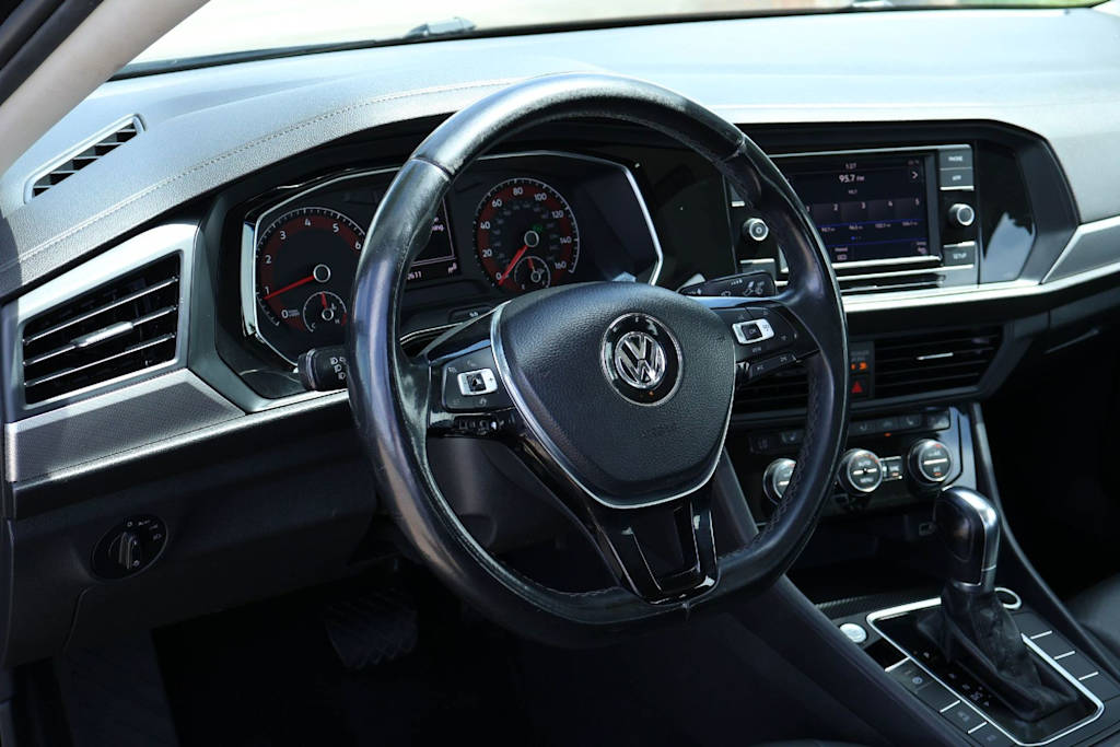 Thumbnail: 2019 Volkswagen Jetta - 2