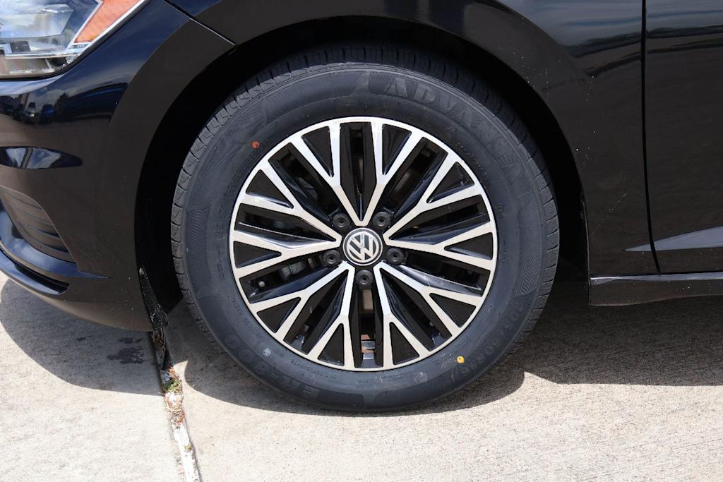 Thumbnail: 2019 Volkswagen Jetta - 8