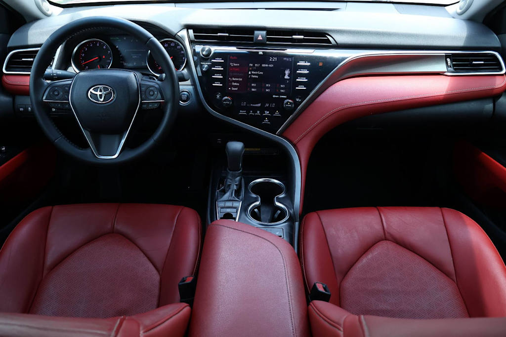 Thumbnail: 2018 Toyota Camry - 9