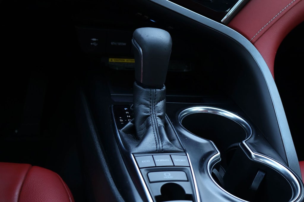 Thumbnail: 2018 Toyota Camry - 14