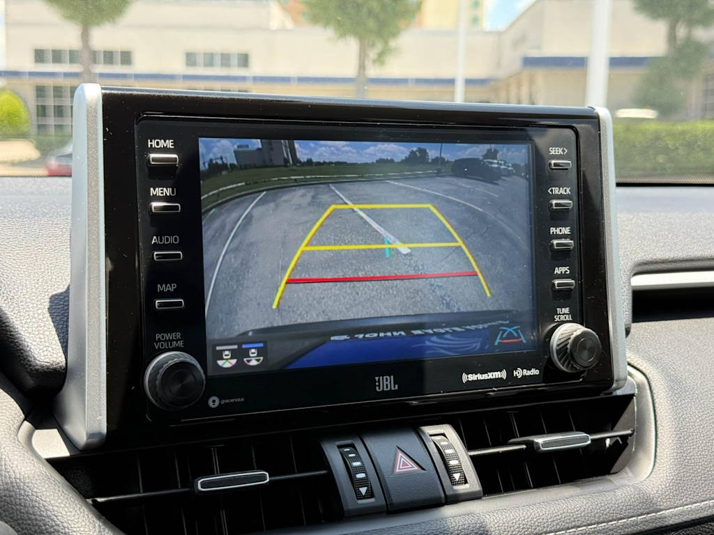 Thumbnail: 2021 Toyota RAV4 - 27