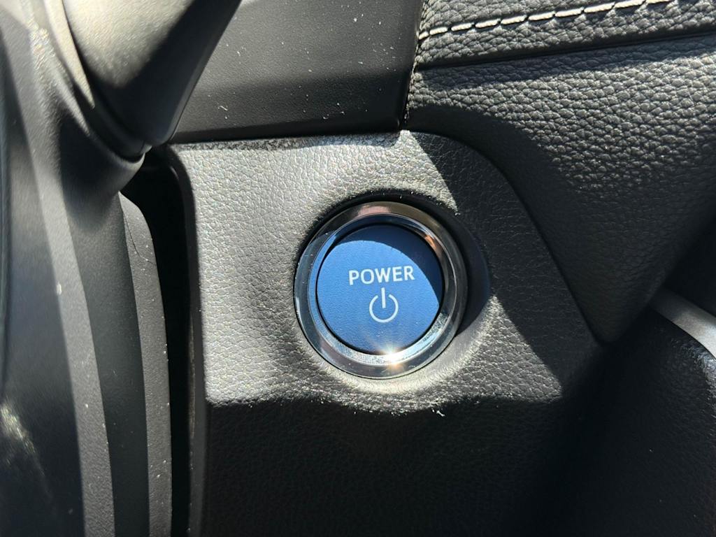 Thumbnail: 2021 Toyota RAV4 - 26