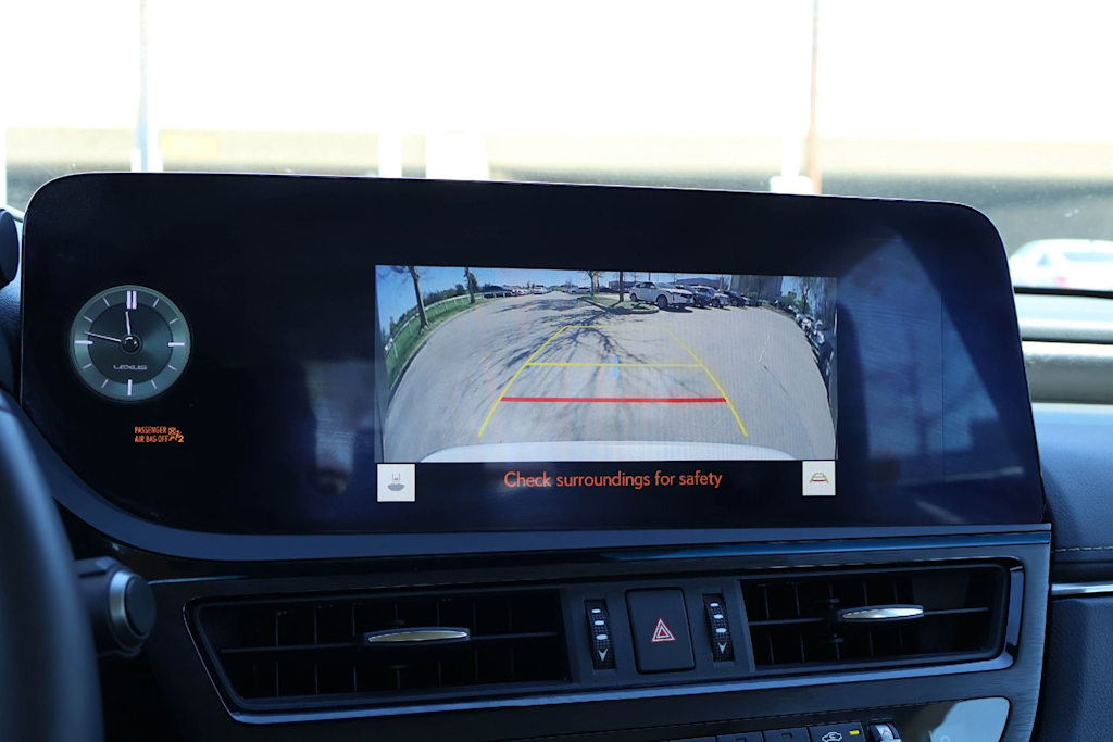 Thumbnail: 2023 Lexus ES - 27