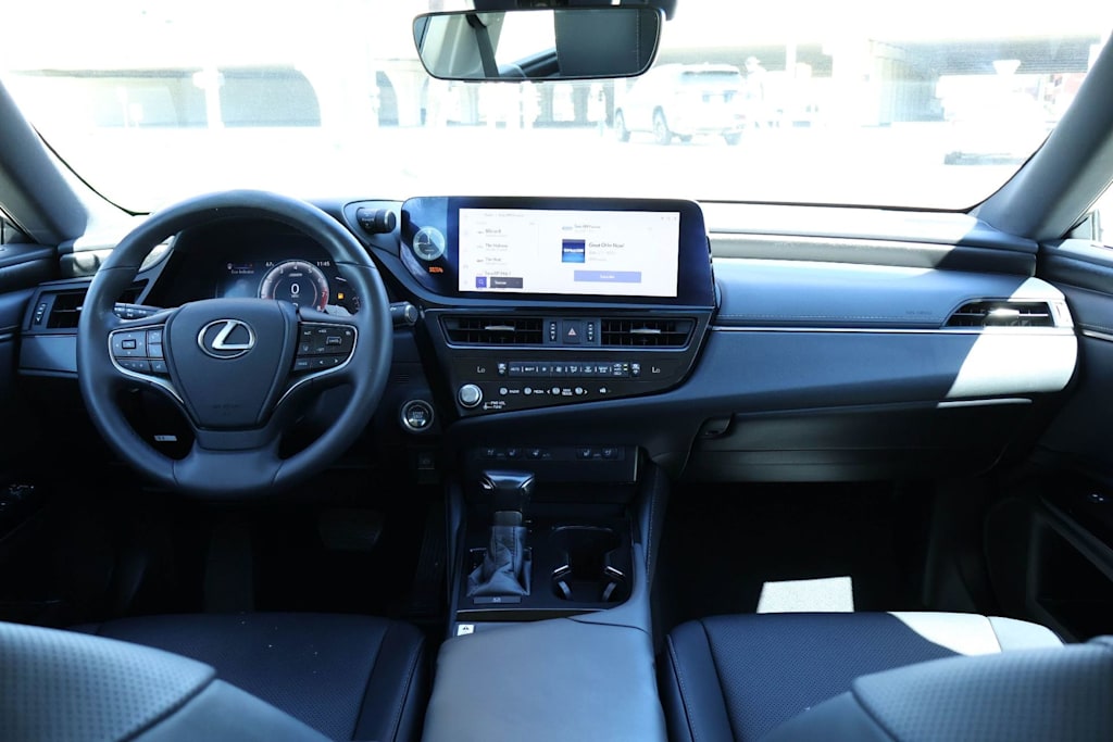 Thumbnail: 2023 Lexus ES - 9