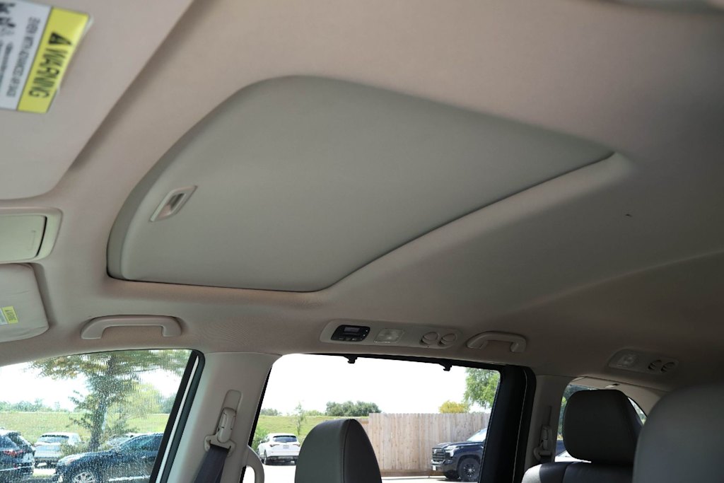 Thumbnail: 2016 Honda Odyssey - 28