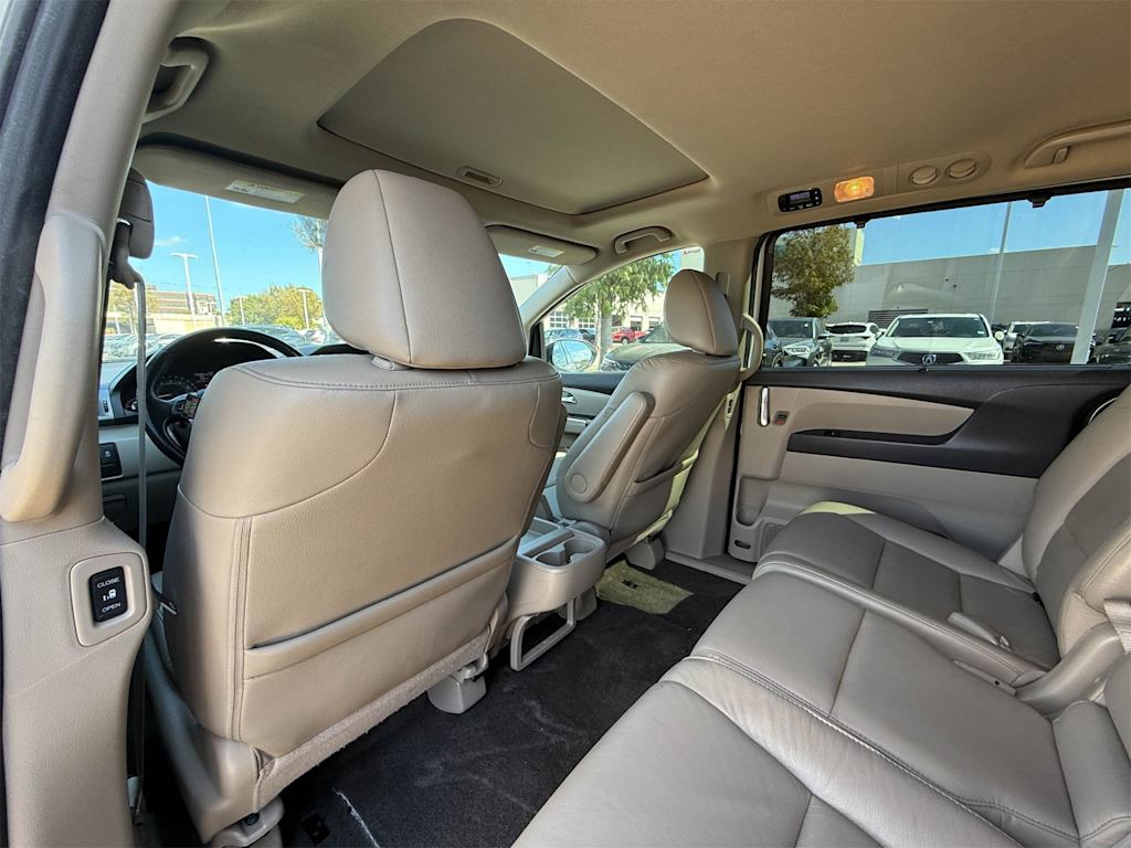 Thumbnail: 2015 Honda Odyssey - 13