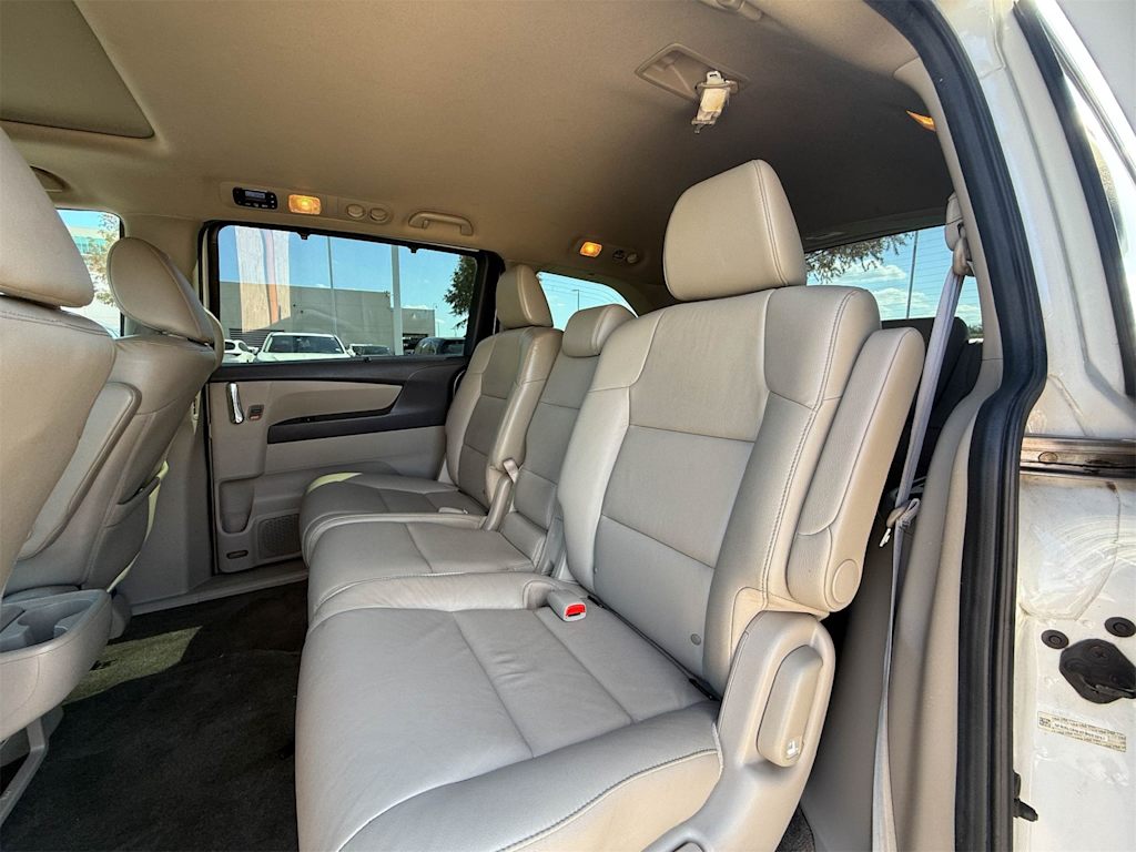 Thumbnail: 2015 Honda Odyssey - 22