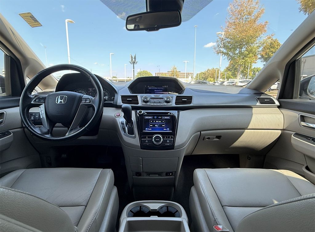 Thumbnail: 2015 Honda Odyssey - 10