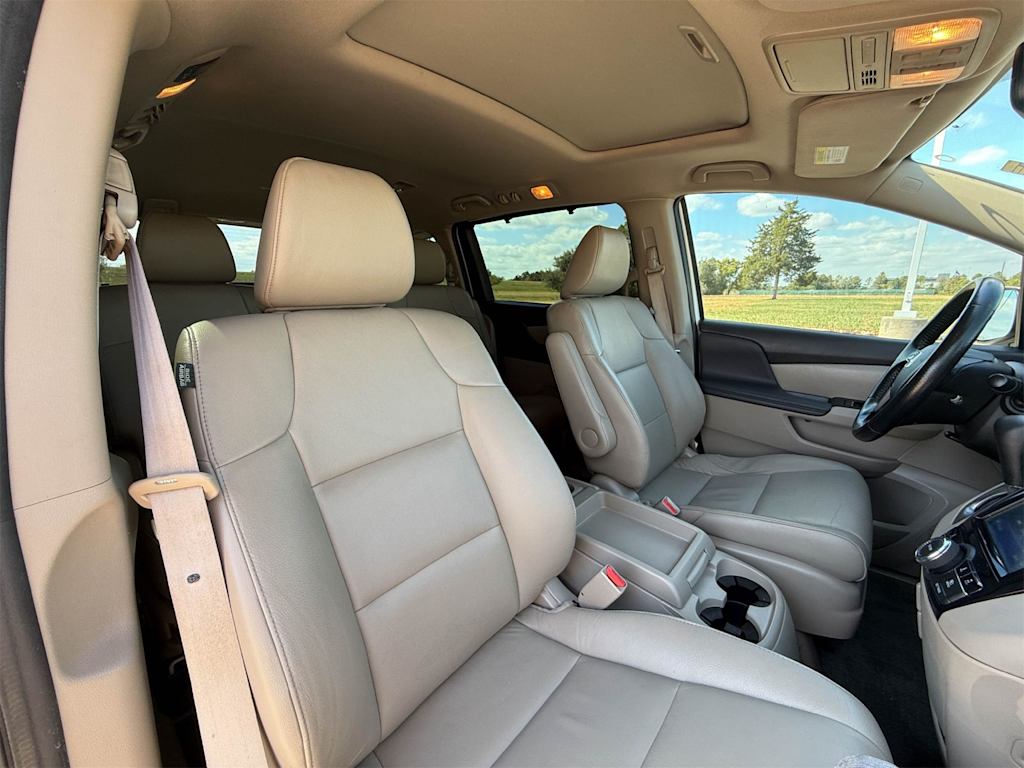 Thumbnail: 2015 Honda Odyssey - 12