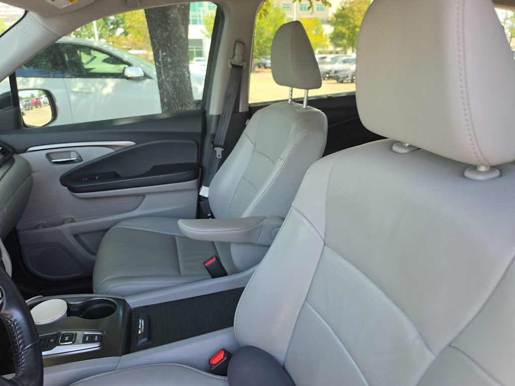 Thumbnail: 2021 Honda Pilot - 4