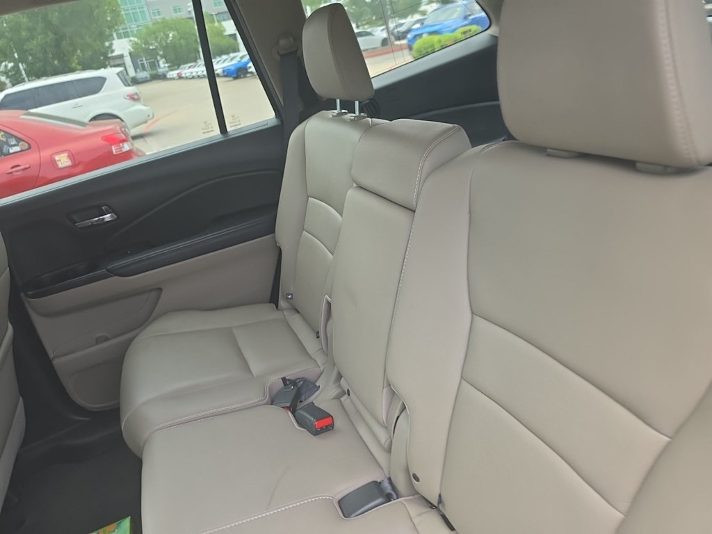 Thumbnail: 2016 Honda Pilot - 6