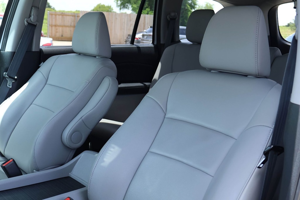 Thumbnail: 2019 Honda Pilot - 11