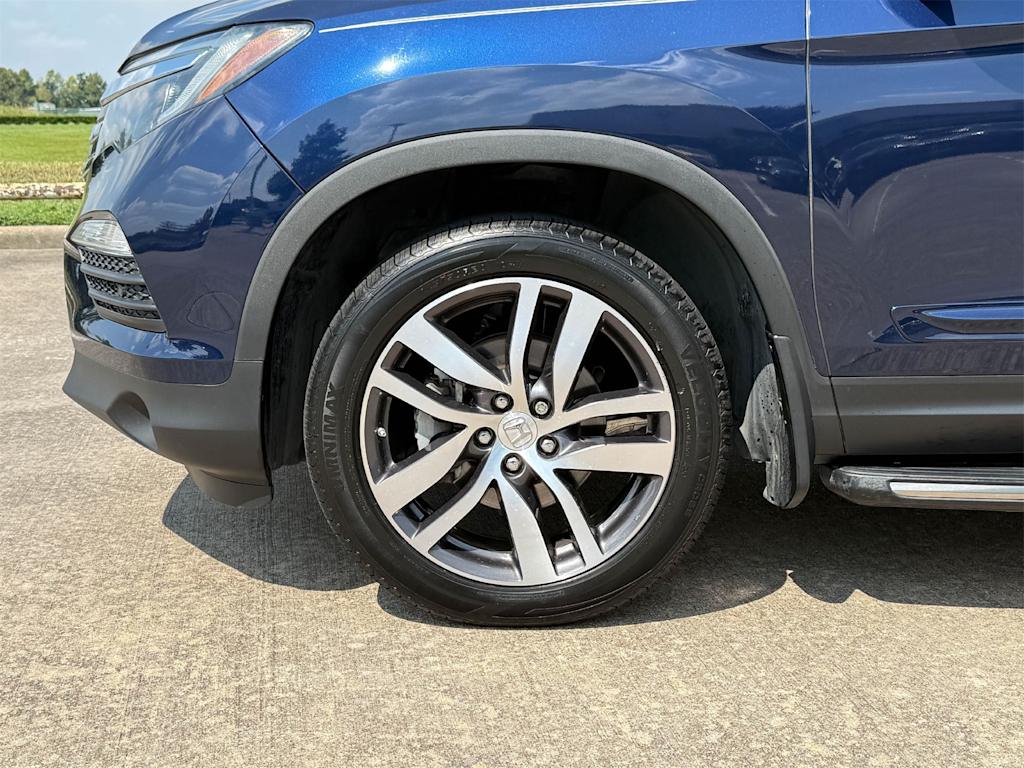 Thumbnail: 2018 Honda Pilot - 7