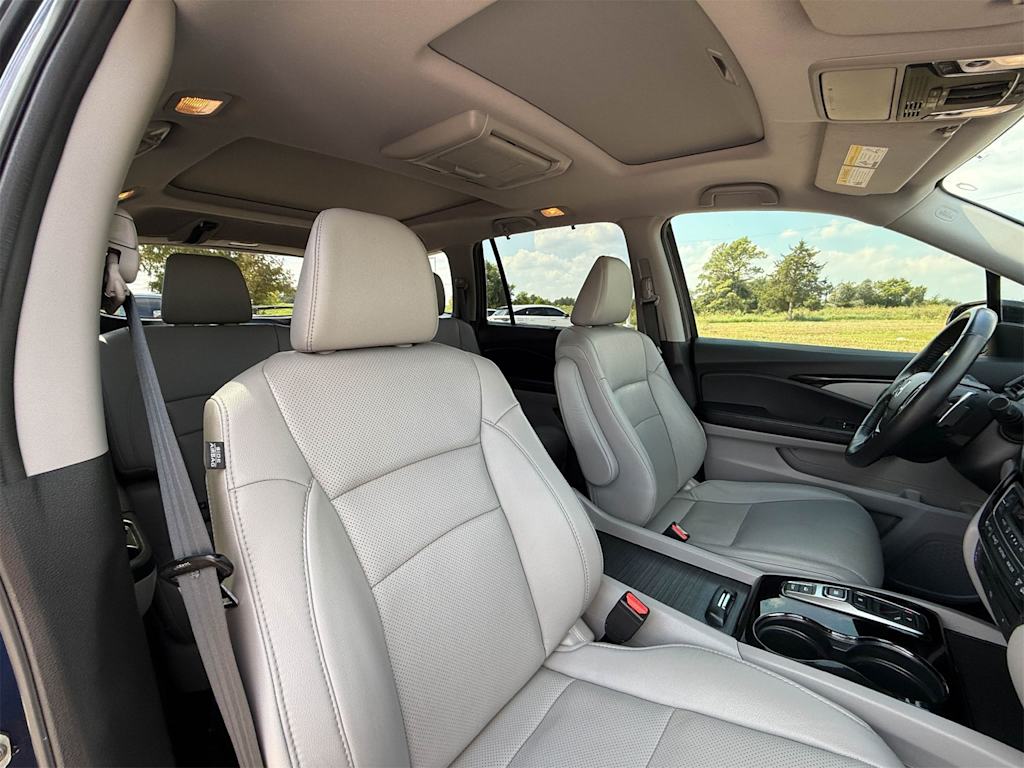 Thumbnail: 2018 Honda Pilot - 11