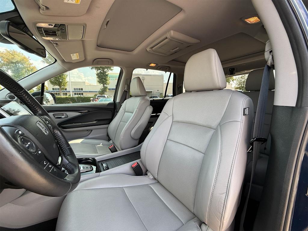 Thumbnail: 2018 Honda Pilot - 10