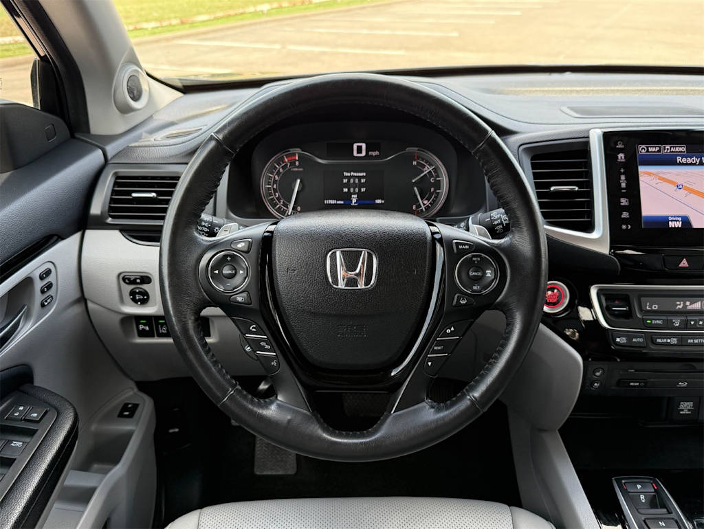 Thumbnail: 2018 Honda Pilot - 13