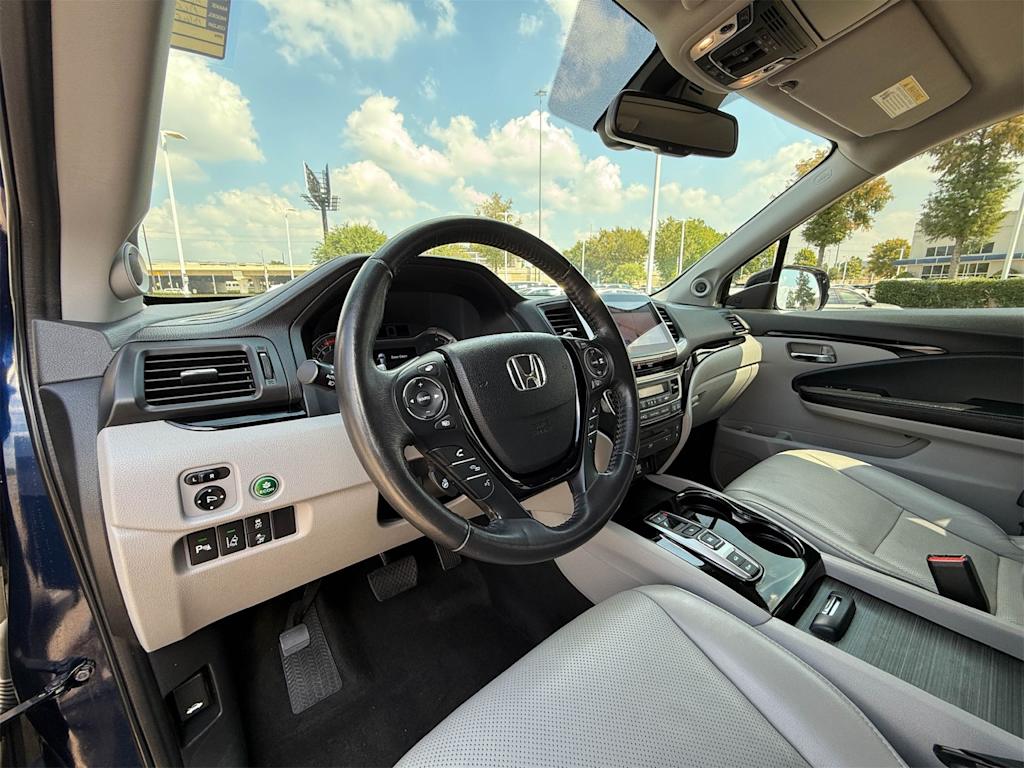 Thumbnail: 2018 Honda Pilot - 2