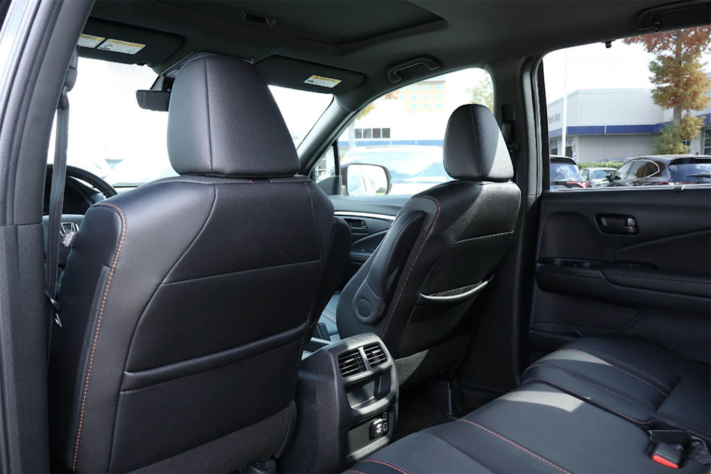 Thumbnail: 2023 Honda Passport - 12