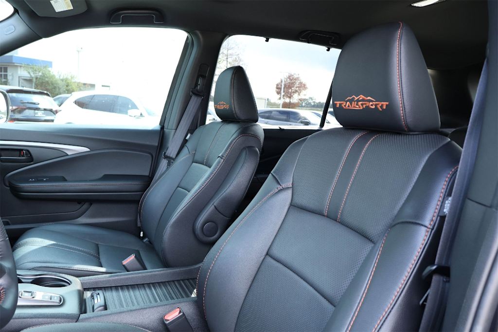 Thumbnail: 2023 Honda Passport - 10