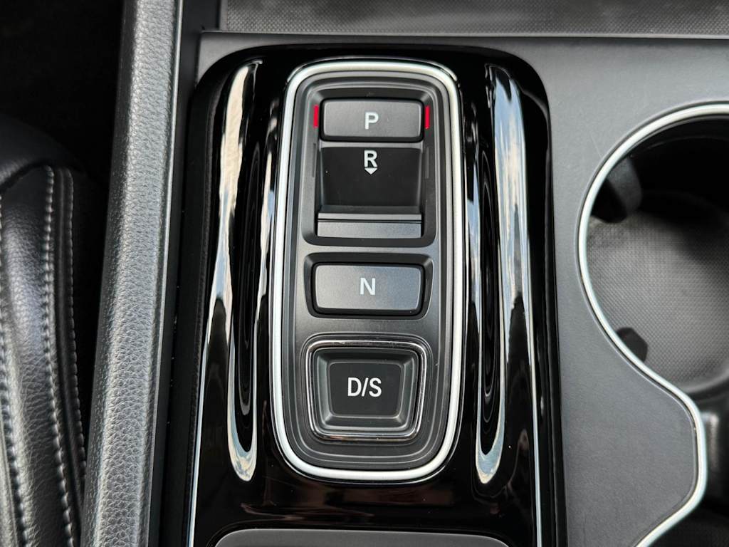2024 Honda Pilot Touring 16