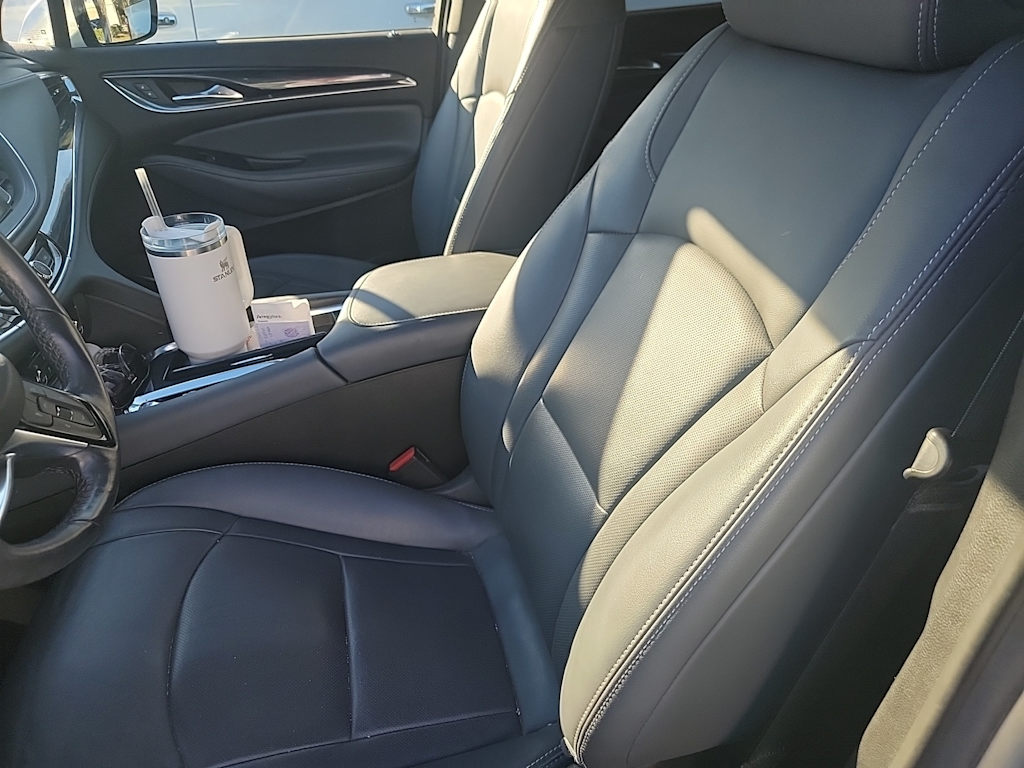 Thumbnail: 2022 Buick Enclave - 4