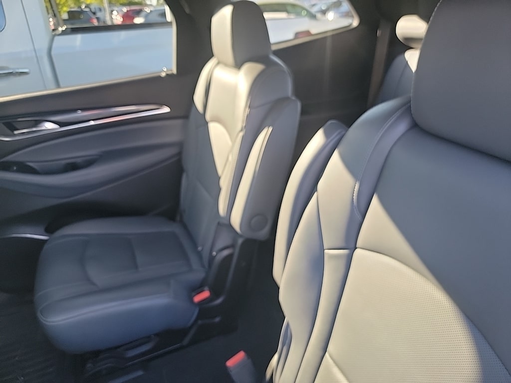 Thumbnail: 2022 Buick Enclave - 6