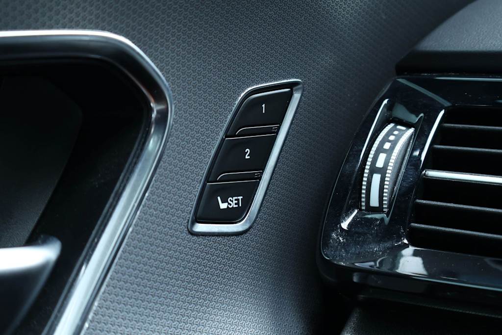 Thumbnail: 2023 Acura RDX - 24
