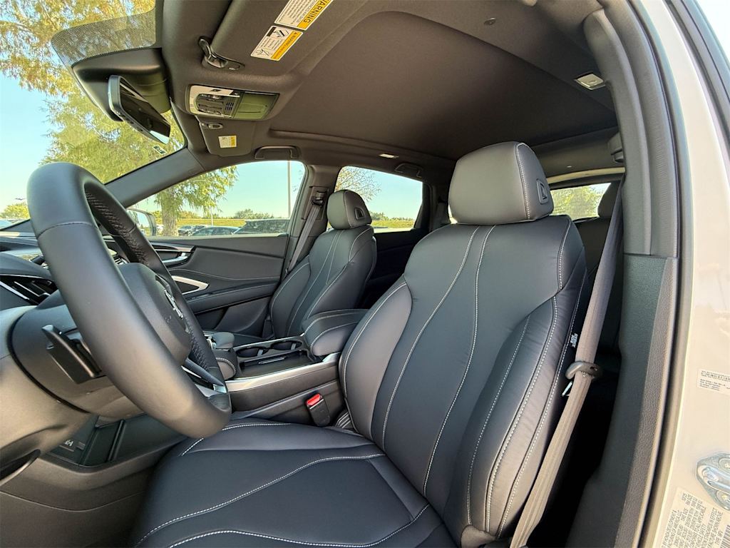 Thumbnail: 2025 Acura RDX - 10