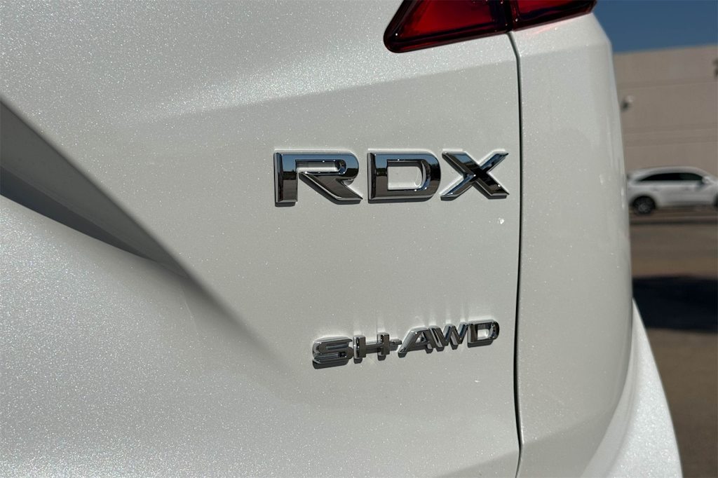 Thumbnail: 2025 Acura RDX - 6