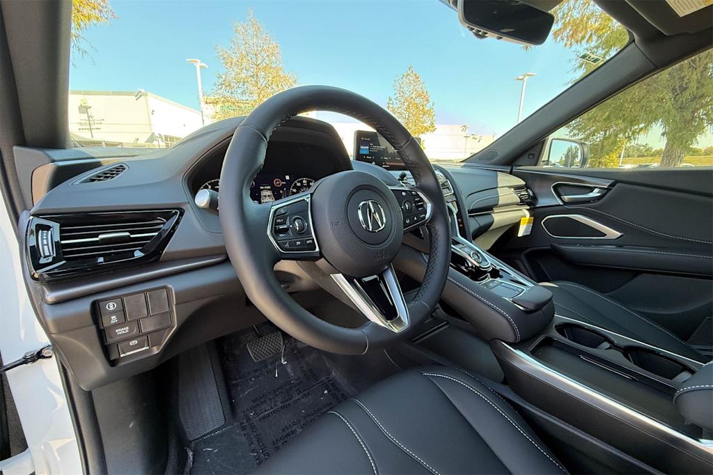 Thumbnail: 2025 Acura RDX - 2