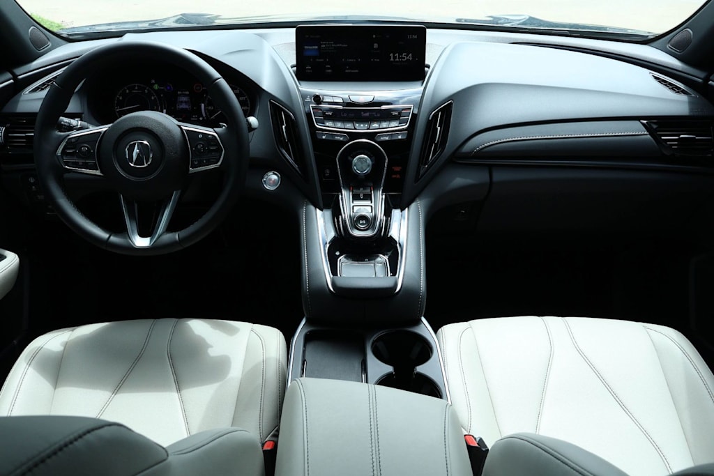Thumbnail: 2025 Acura RDX - 10
