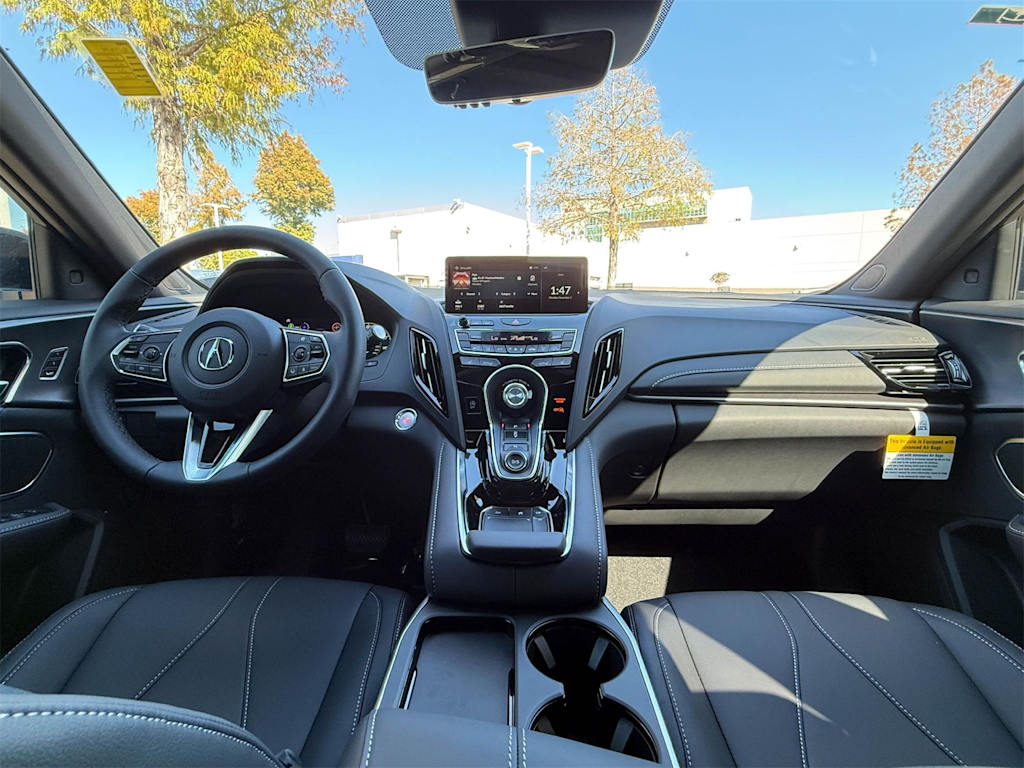 Thumbnail: 2025 Acura RDX - 10