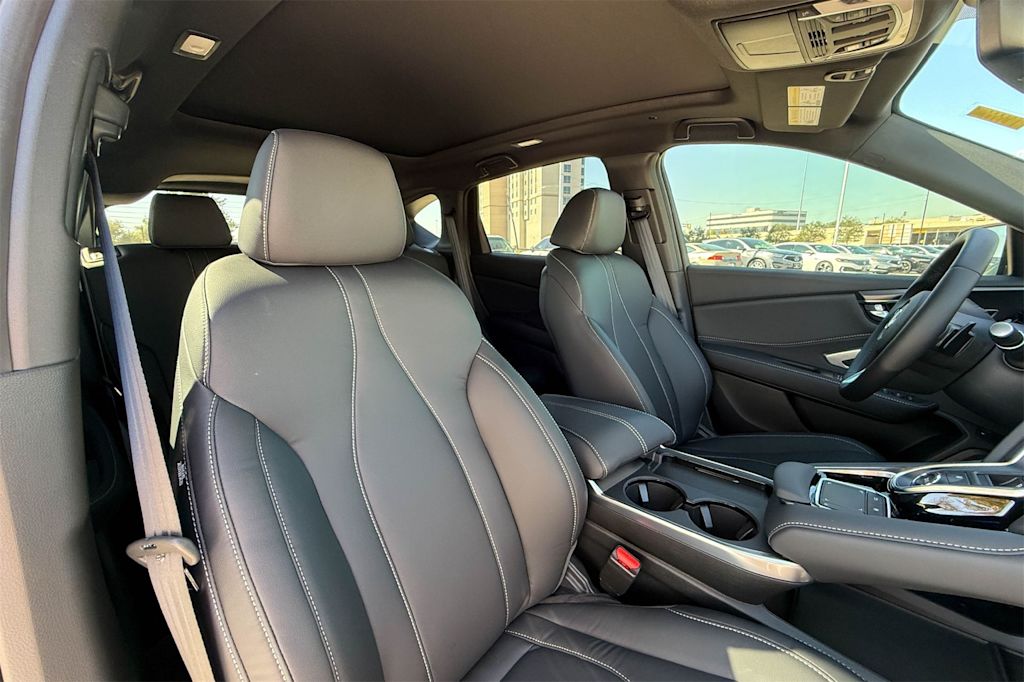 Thumbnail: 2025 Acura RDX - 12