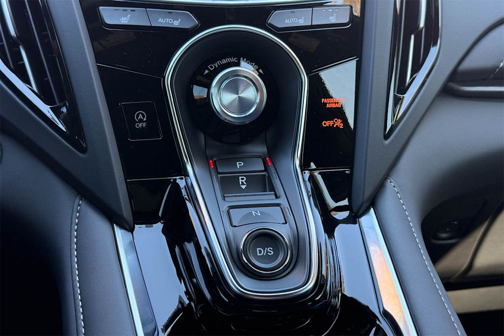 Thumbnail: 2025 Acura RDX - 16