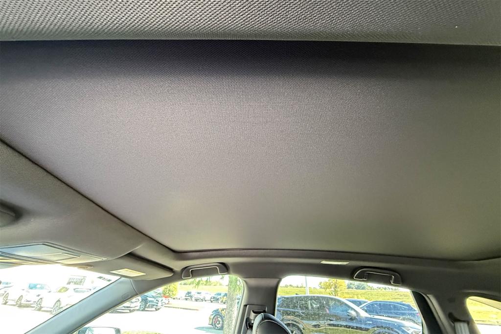 Thumbnail: 2025 Acura RDX - 28