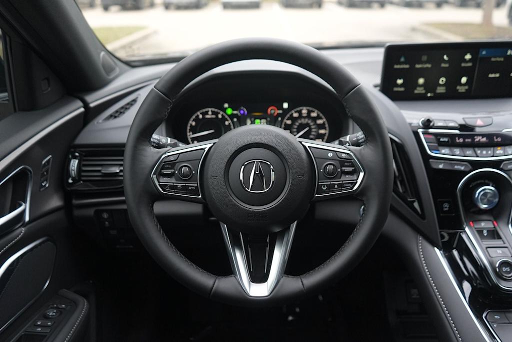 Thumbnail: 2025 Acura RDX - 14