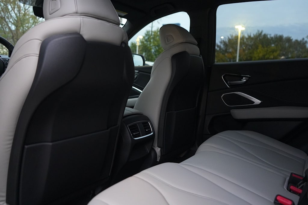 Thumbnail: 2025 Acura RDX - 13