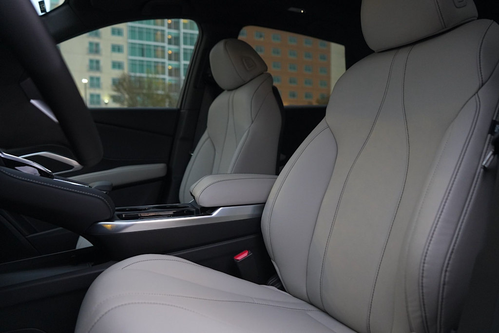 Thumbnail: 2025 Acura RDX - 11