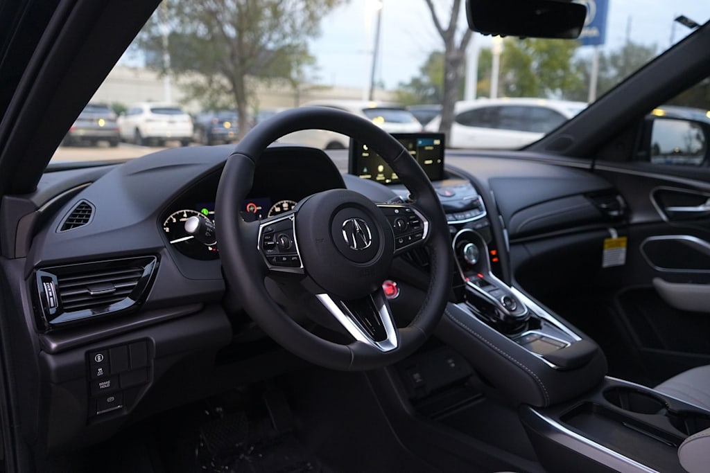 Thumbnail: 2025 Acura RDX - 2