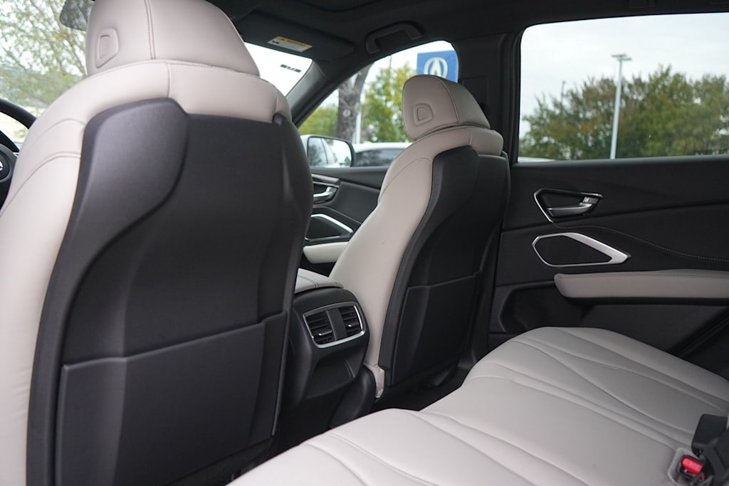 Thumbnail: 2025 Acura RDX - 13