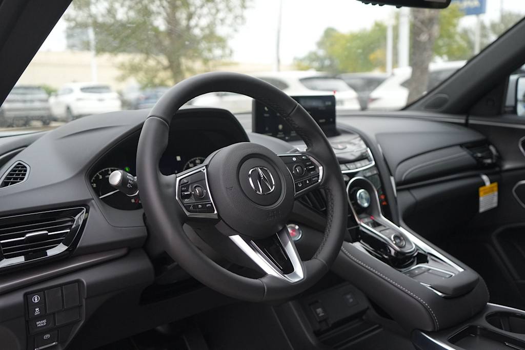 Thumbnail: 2025 Acura RDX - 2